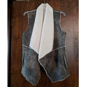 NWT Faux Shearling Vest